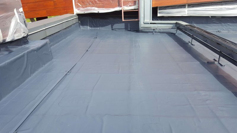 Ремонт мембранной кровли полимочевиной
